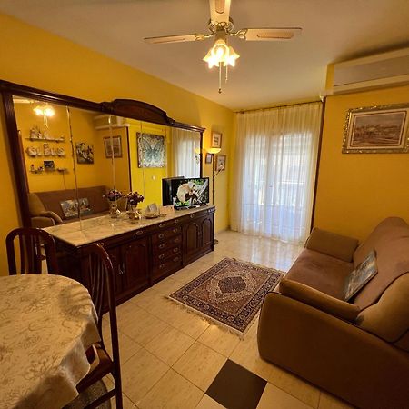 Apartament Montana Torrevieja Esterno foto