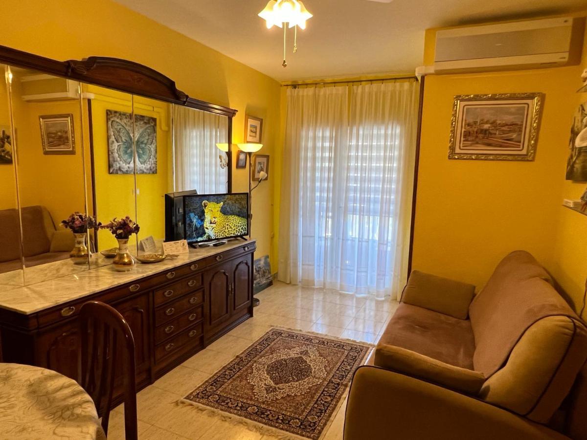 Apartament Montana Torrevieja Esterno foto