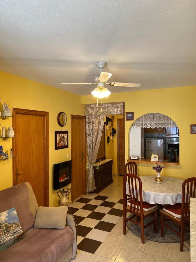 Apartament Montana Torrevieja Esterno foto